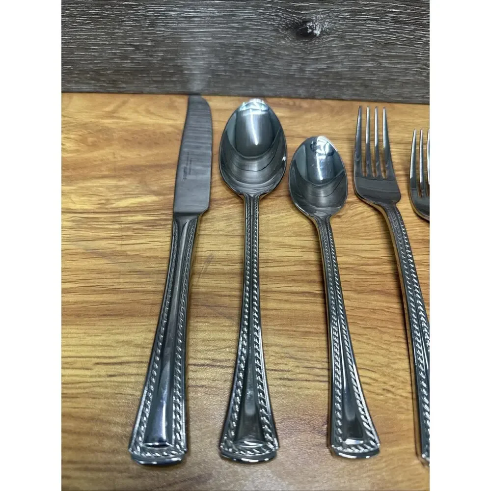 Hampton Silversmiths DAZZLE 5pc. Place Setting Flatware Set(Service for One)
